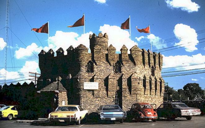  Ye Olde Leather Bottle Pub /  7353 W. Grand Ave. Elmwood Park, IL. 