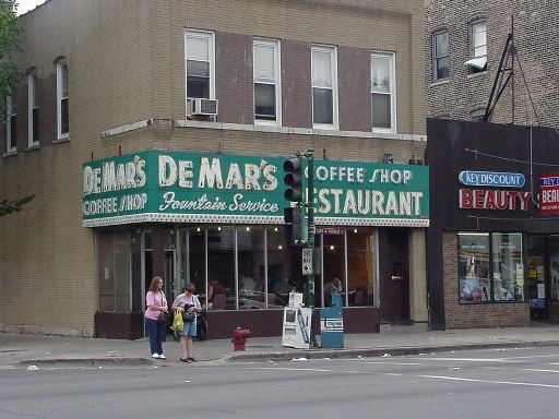 De Mar's coffee shop restaurant