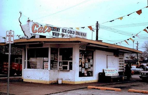 CAL'S CREEMERY CHICAGO 4354 N CENTRAL 