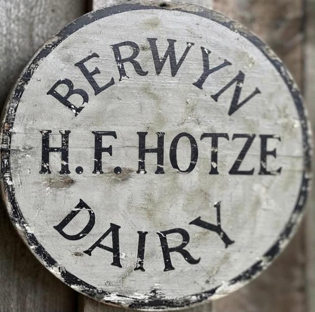 H.F. HOTZE DAIRY BERWYN, IL. 