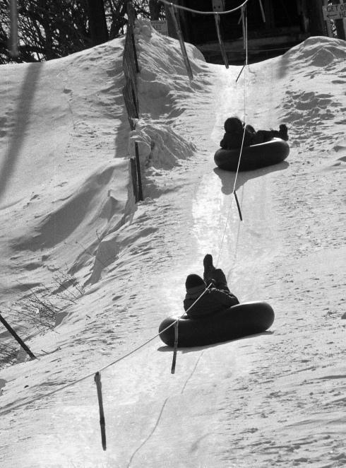 fleetwing farm tubing hill hoffman estates