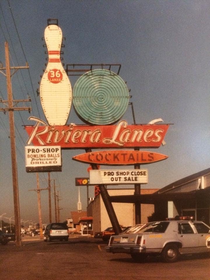 RIVIERA LANES BOWLING ALLEY MELROSE PARK 