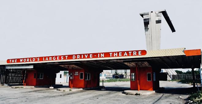 DOUBLE DRIVE IN CHICAGO