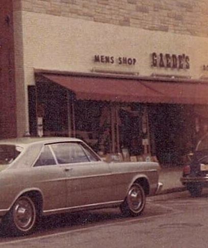 Gaede's Men's Shop / 124 N. Hale St. Wheaton, IL. (1954-2007) 