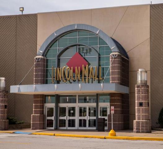 LINCOLN MALL 