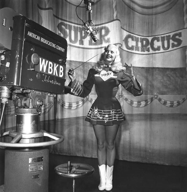 Super Circus / WENR-TV, featuring Mary Hartline & Claude Kirchner (1948-1956)